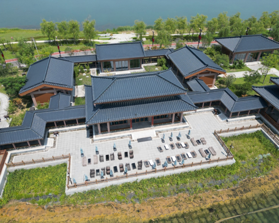 昆明池七夕公园仿古铝镁锰瓦屋面工程